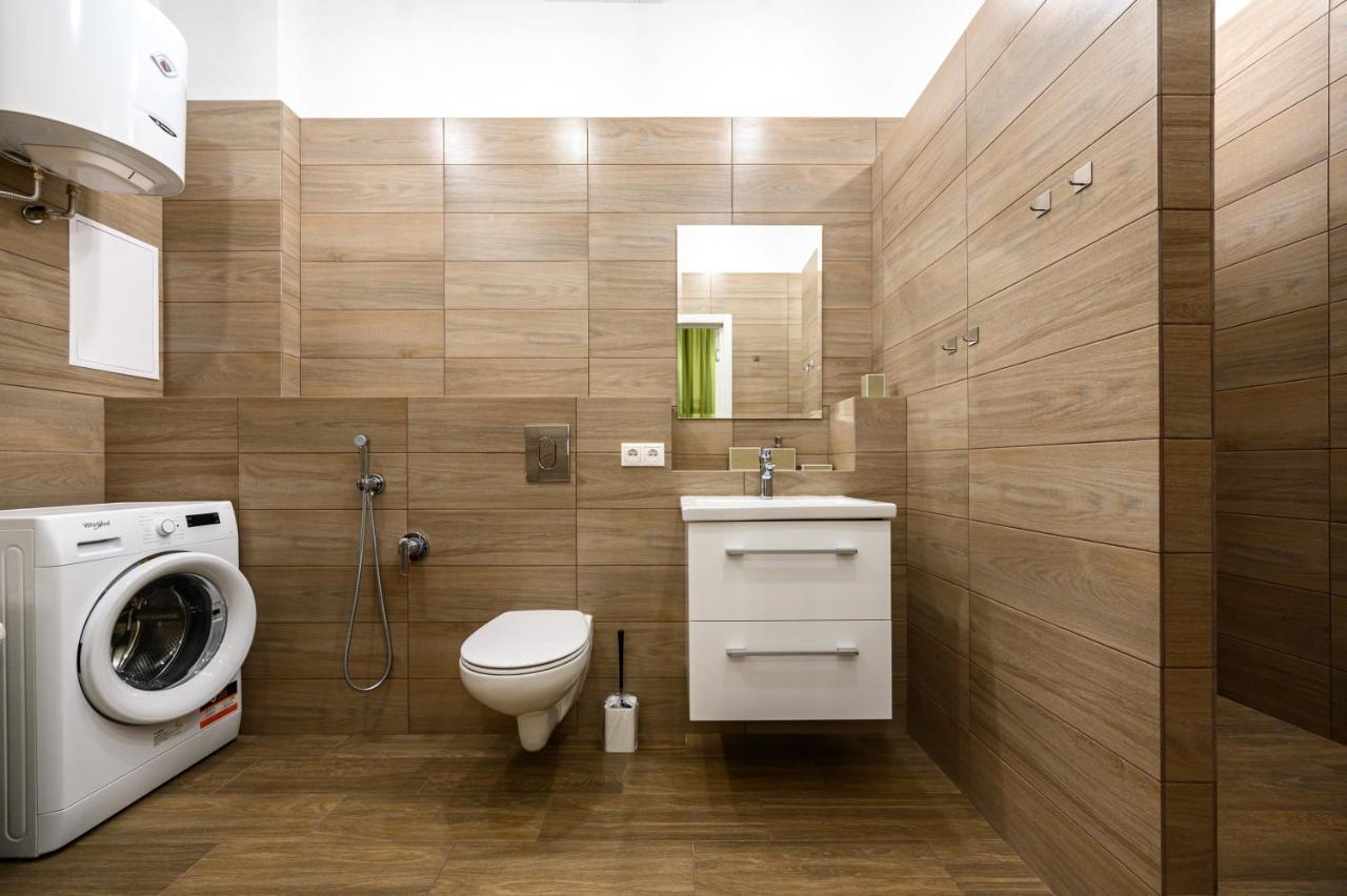 Gagarin Plaza 63 Apartment Odesa Exterior foto